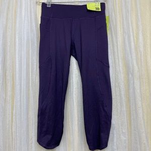 NWT  All In Motion Girl Capri Leggings